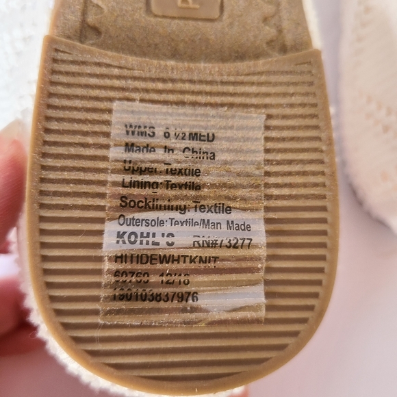 White Patterned Flats, SO-Memory Foam, NWOT, 6.5 - Picture 9 of 9